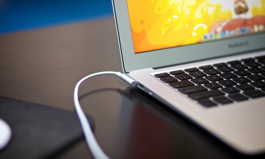 9 of the Best Laptop Cart Options For Schools